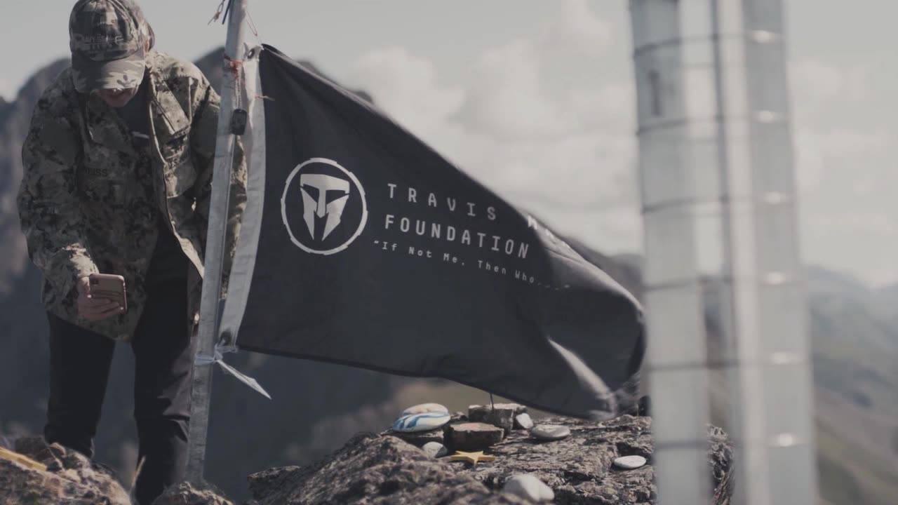 Newtown, PA Avenue of Flags Removal